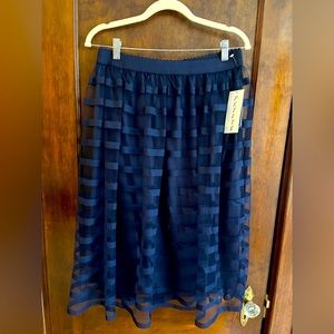 Metrowear petite large navy skirt